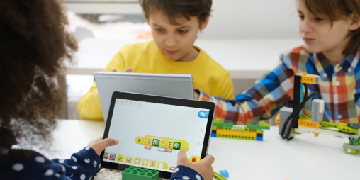 Robotyka dla dzieci – zajęcia z budowania i programowania